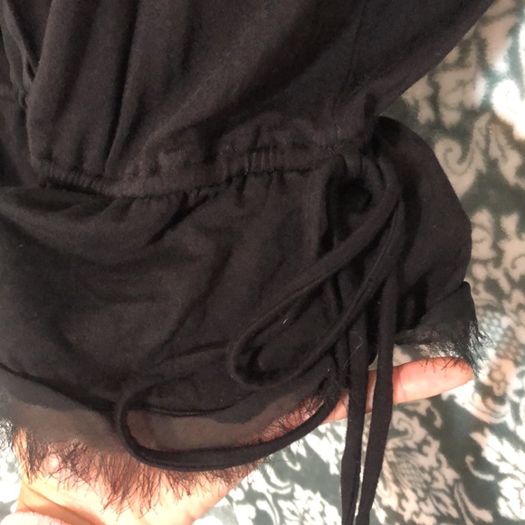 BCBGMAXAZRIA Black Top with Front Panel and Cinch - Picture 5 of 15